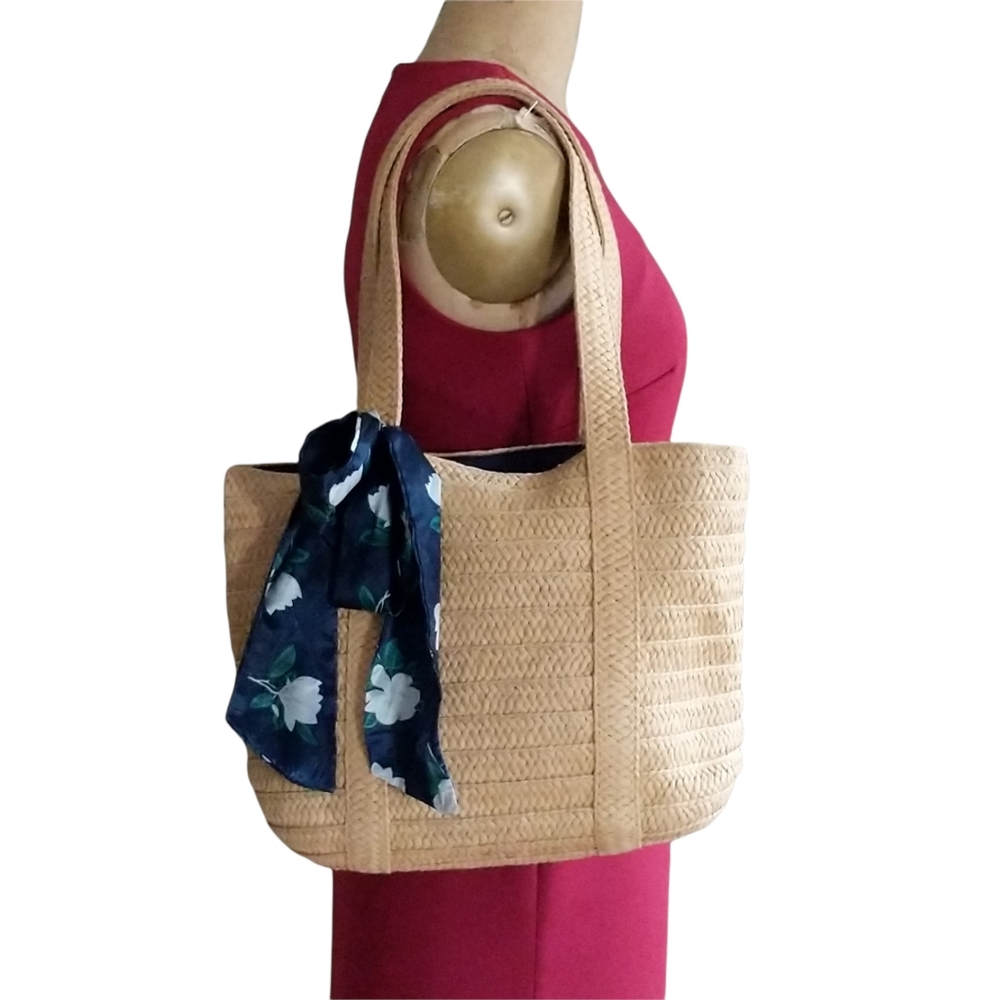 Draper James Every Day Straw Tote Bag - Picture 8 of 8